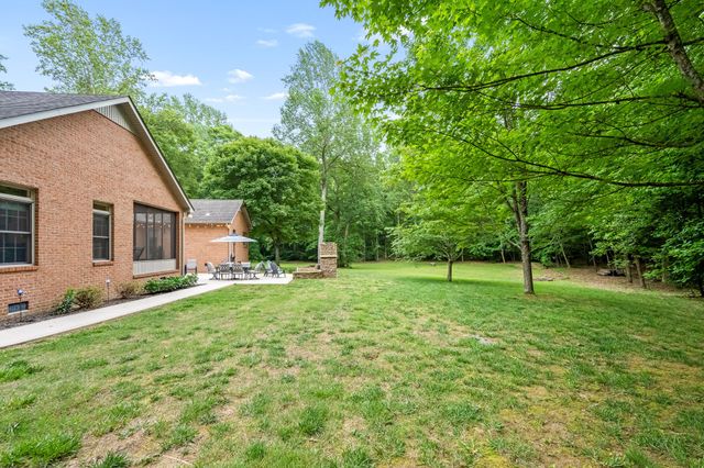 189 Turkey Creek Dr, Tullahoma, TN 37388