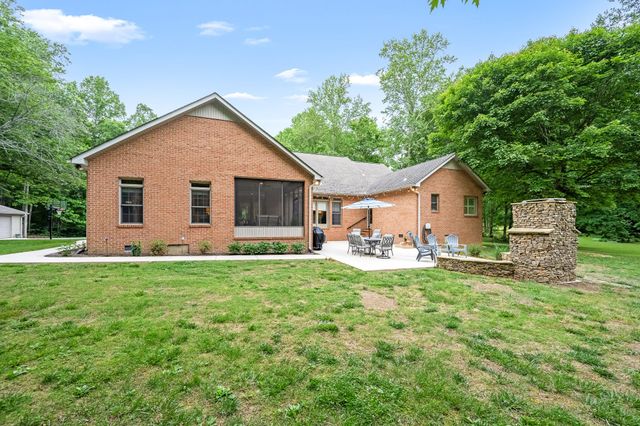 189 Turkey Creek Dr, Tullahoma, TN 37388