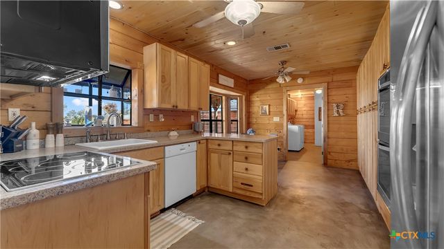 872 CR 430, San Saba, TX 76877