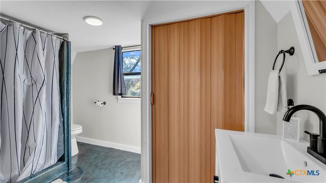 872 CR 430, San Saba, TX 76877