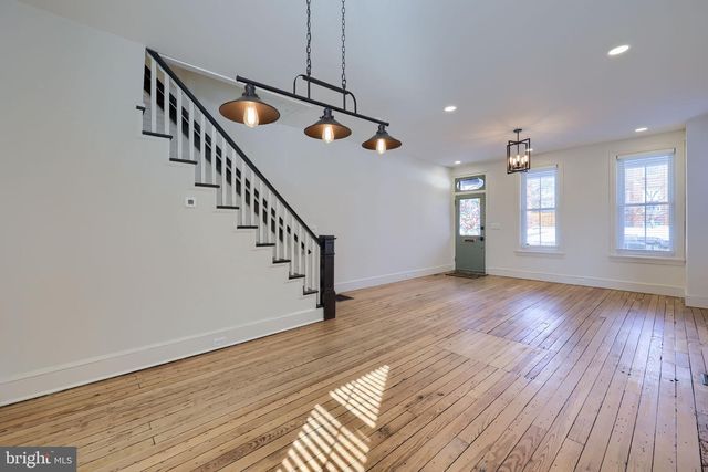 134 S 2ND ST, Columbia, PA 17512