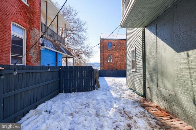 134 S 2ND ST, Columbia, PA 17512