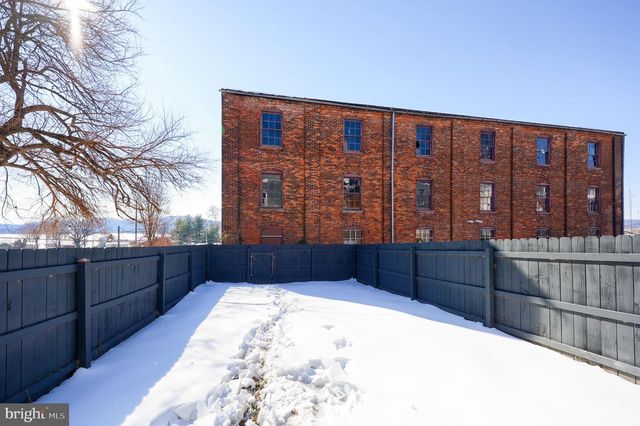 134 S 2ND ST, Columbia, PA 17512