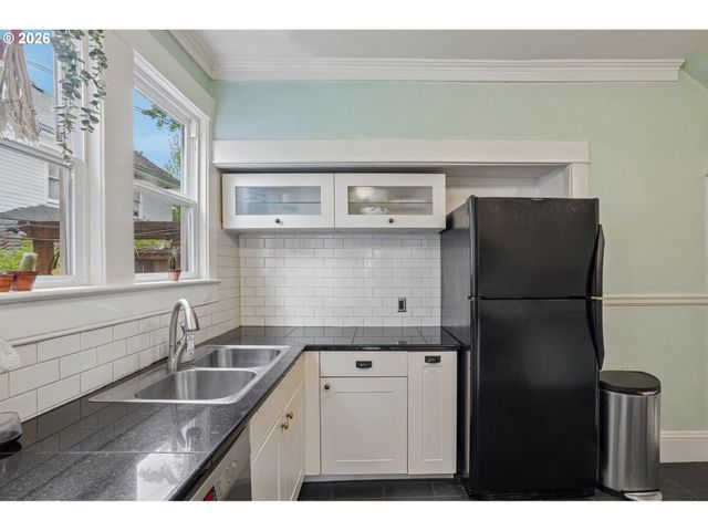 71 Ne ALBERTA St, Portland, OR 97211