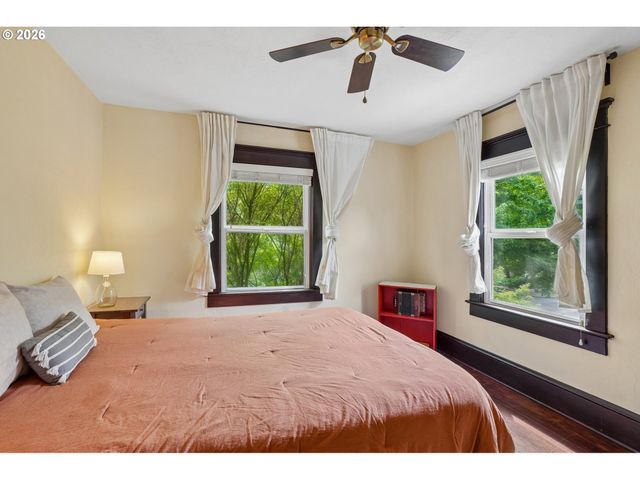 71 Ne ALBERTA St, Portland, OR 97211