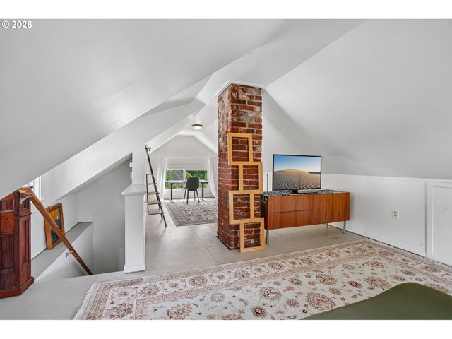 71 Ne ALBERTA St, Portland, OR 97211