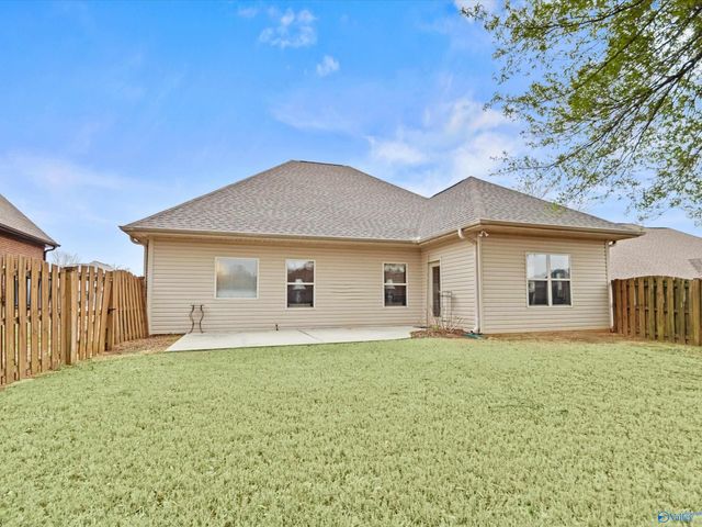 14385 Birkdale Circle, Athens, AL 35613