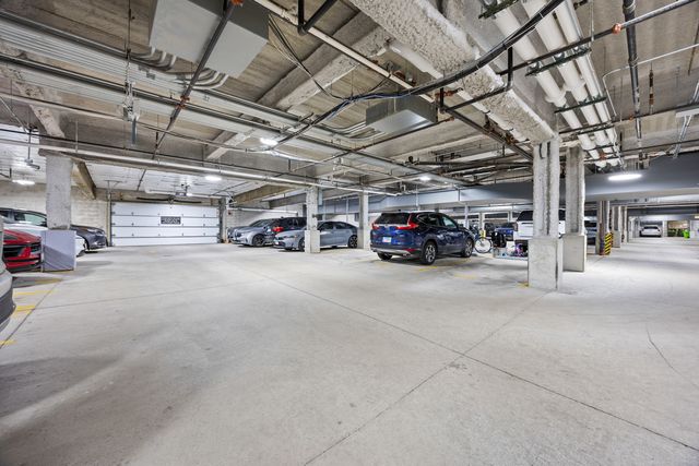 305 S Racine Avenue PHD, Chicago, IL 60607