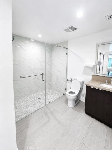 2939 Leeward Ave 420, Los Angeles, CA 90005