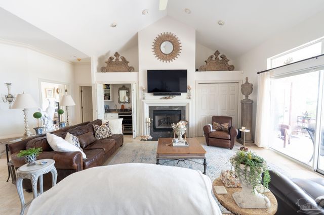 4954 Hickory Shores Blvd, Gulf Breeze, FL 32563