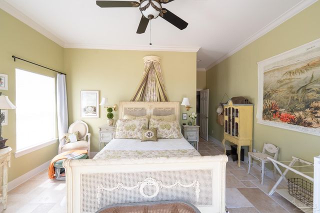 4954 Hickory Shores Blvd, Gulf Breeze, FL 32563