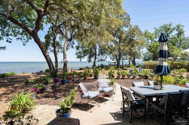 4954 Hickory Shores Blvd, Gulf Breeze, FL 32563
