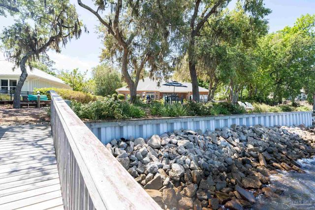 4954 Hickory Shores Blvd, Gulf Breeze, FL 32563