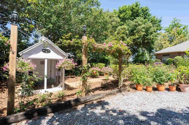 4954 Hickory Shores Blvd, Gulf Breeze, FL 32563
