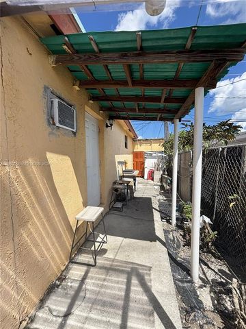 18601 SW 98th Avenue, Cutler Bay, FL 33157
