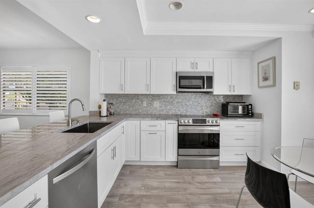 15766 Loch Maree Lane 3906, Delray Beach, FL 33446