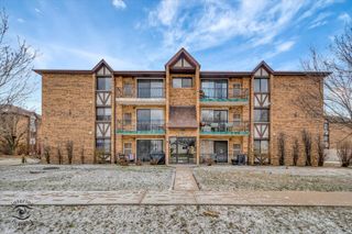 17510 71st Court 2A, Tinley Park, IL 60477