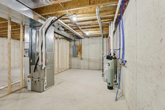 228 Cardinal Lane, Sauk City, WI 53583