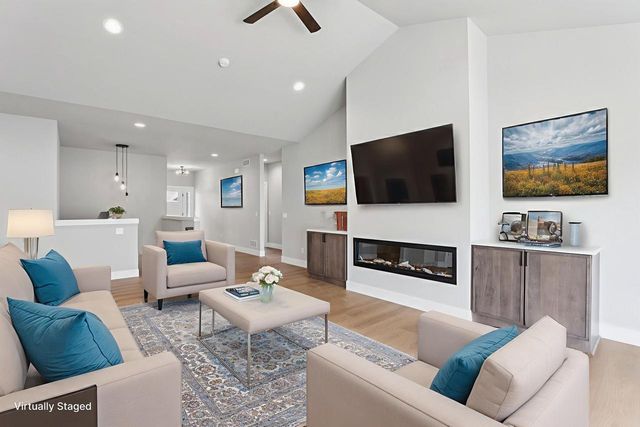 228 Cardinal Lane, Sauk City, WI 53583