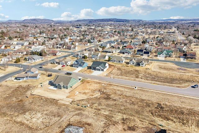 228 Cardinal Lane, Sauk City, WI 53583