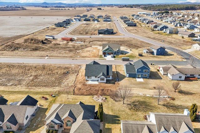 228 Cardinal Lane, Sauk City, WI 53583