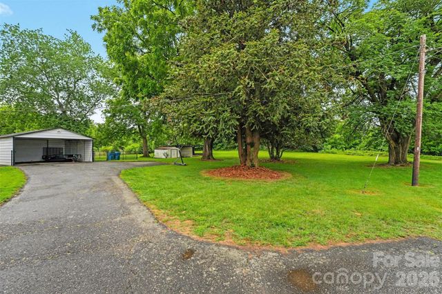 2461 Startown Road, Newton, NC 28658