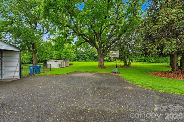 2461 Startown Road, Newton, NC 28658