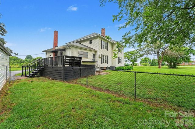 2461 Startown Road, Newton, NC 28658