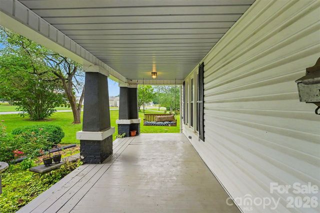 2461 Startown Road, Newton, NC 28658