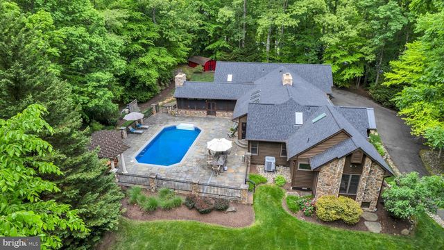 9920 JAYDEE BLVD, Fairfax Station, VA 22039