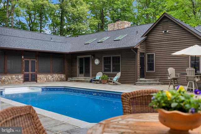 9920 JAYDEE BLVD, Fairfax Station, VA 22039