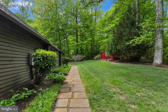 9920 JAYDEE BLVD, Fairfax Station, VA 22039