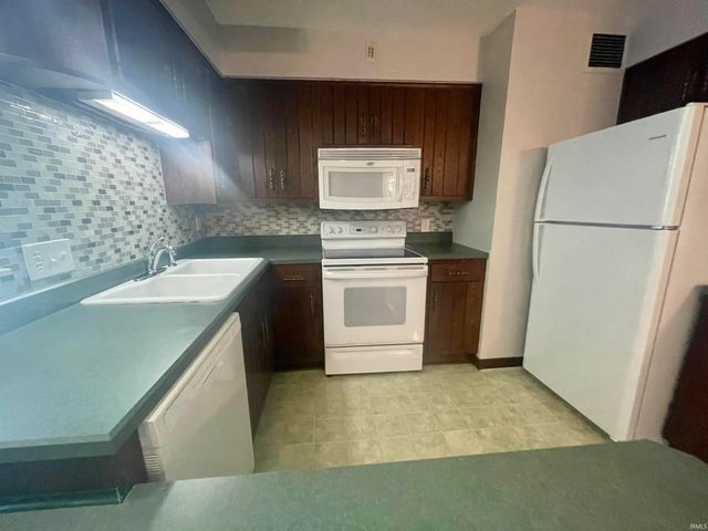 1822 E 2nd Street, Bloomington, IN 47401