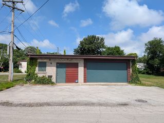 21622 Oak Street, Matteson, IL 60443