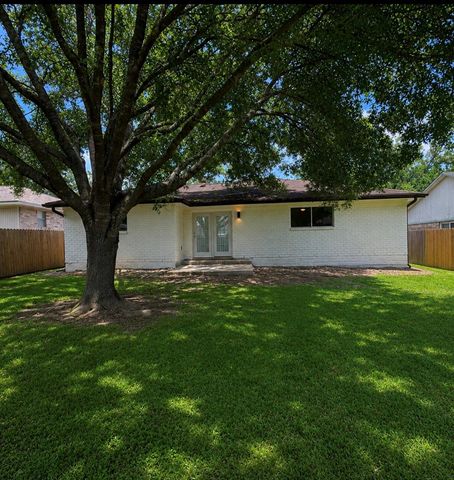 229 Oxford Drive, Conroe, TX 77303