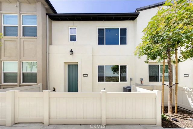 17 Aria, South El Monte, CA 91733