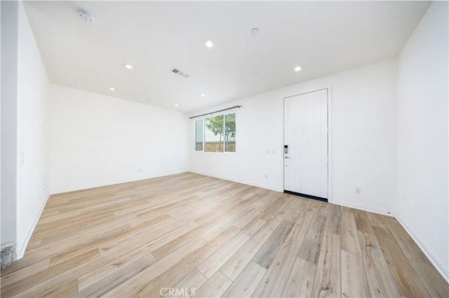 17 Aria, South El Monte, CA 91733