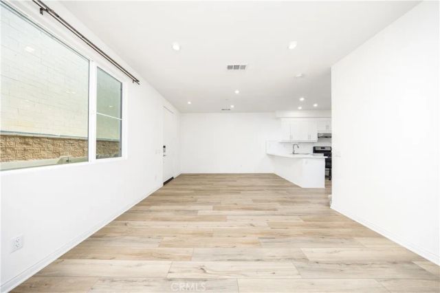 17 Aria, South El Monte, CA 91733