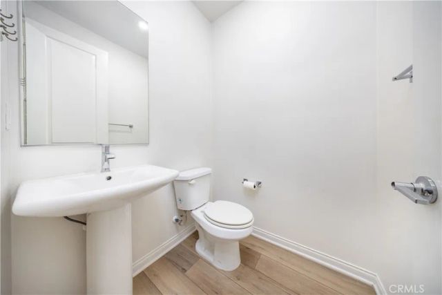 17 Aria, South El Monte, CA 91733