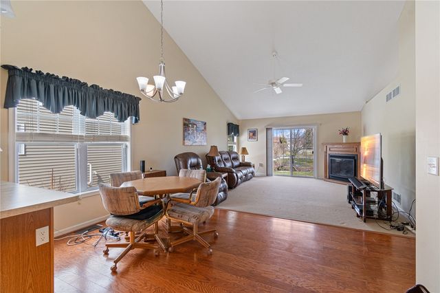 10 Turtlewood, Greece, NY 14626