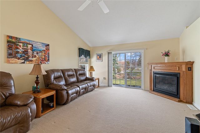 10 Turtlewood, Greece, NY 14626