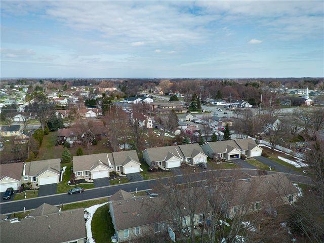 10 Turtlewood, Greece, NY 14626