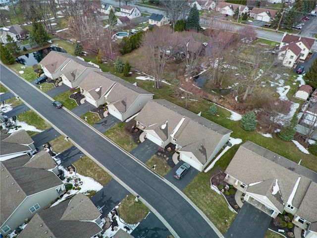 10 Turtlewood, Greece, NY 14626