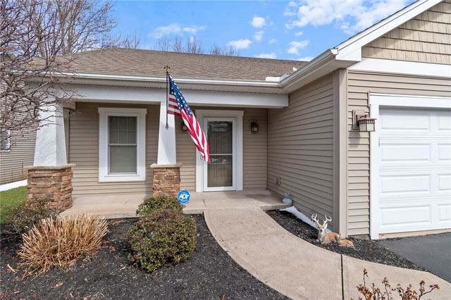 10 Turtlewood, Greece, NY 14626