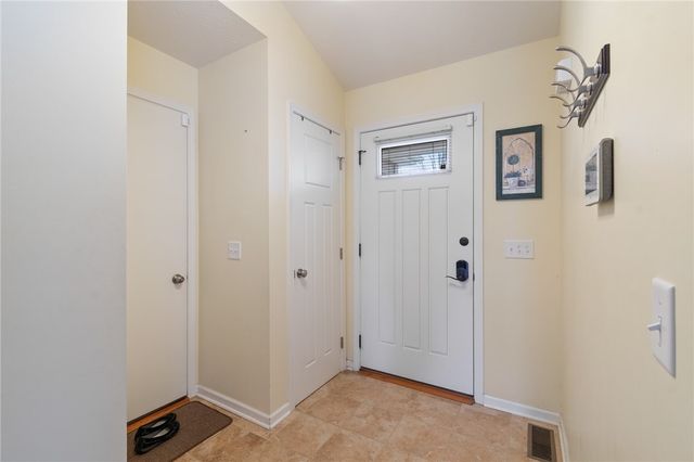 10 Turtlewood, Greece, NY 14626