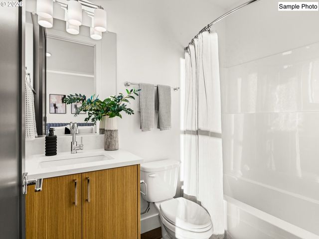 2890 Ne 61st Ave, Portland, OR 97213