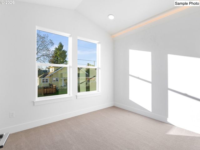 2890 Ne 61st Ave, Portland, OR 97213