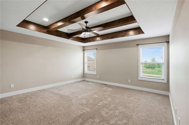 12706 S Laci Circle, Lee's Summit, MO 64086