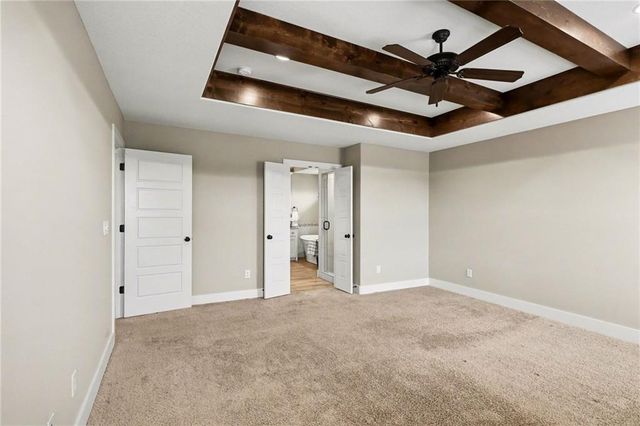 12706 S Laci Circle, Lee's Summit, MO 64086