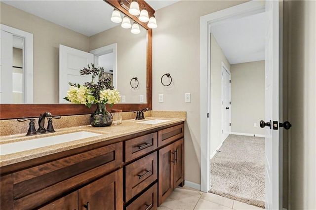 12706 S Laci Circle, Lee's Summit, MO 64086
